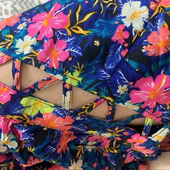 👗 H&M Floral Summer Dress - Picture 5 of 12